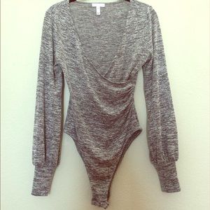 ✨✨Leith Gray Bodysuit✨✨